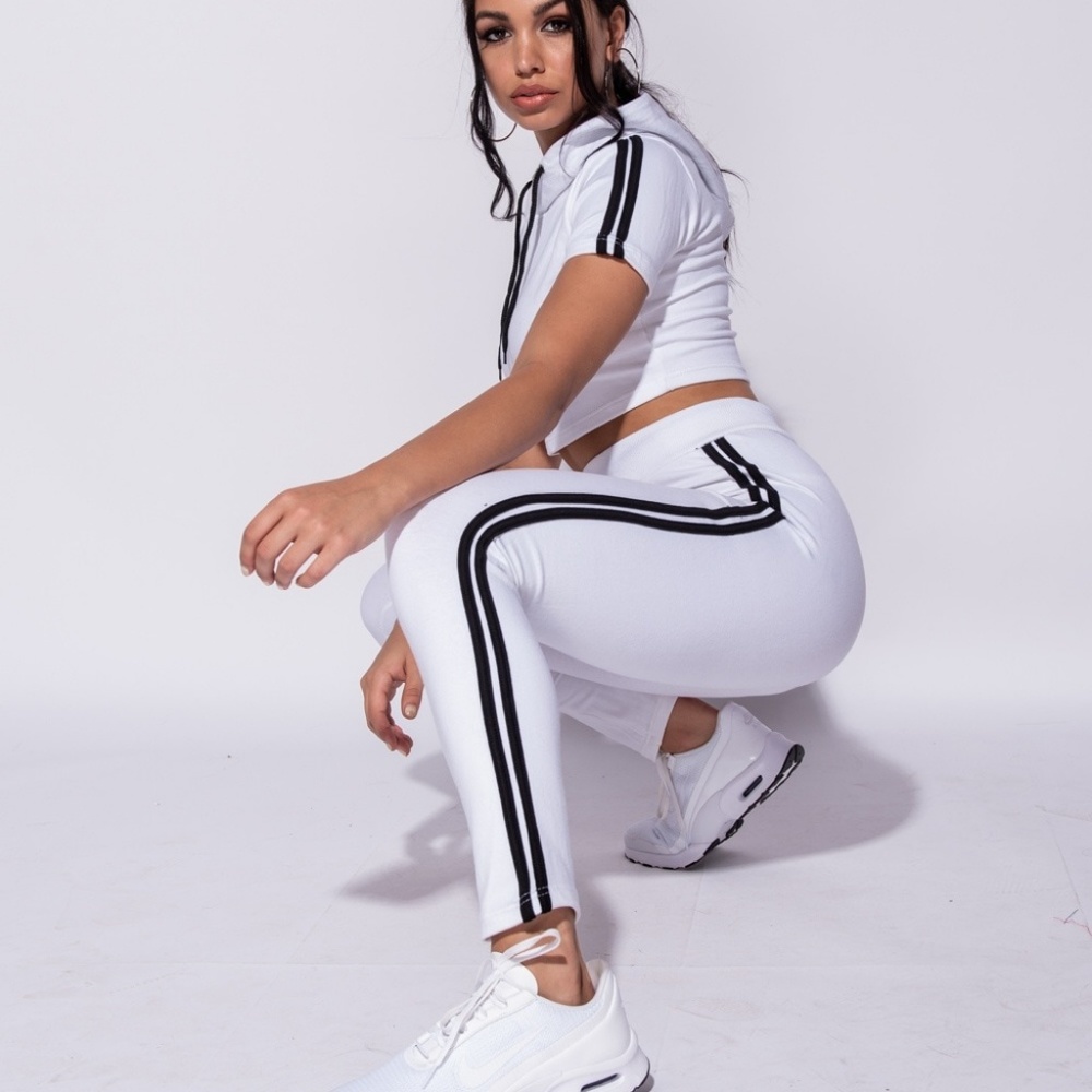 SALE! LAST 1! NWT Hooded Crop Top and Pants Set - Picture 6 of 7